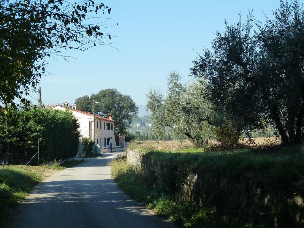 Gasthaus Al Vecchio Leccio Pistoia Exterior foto