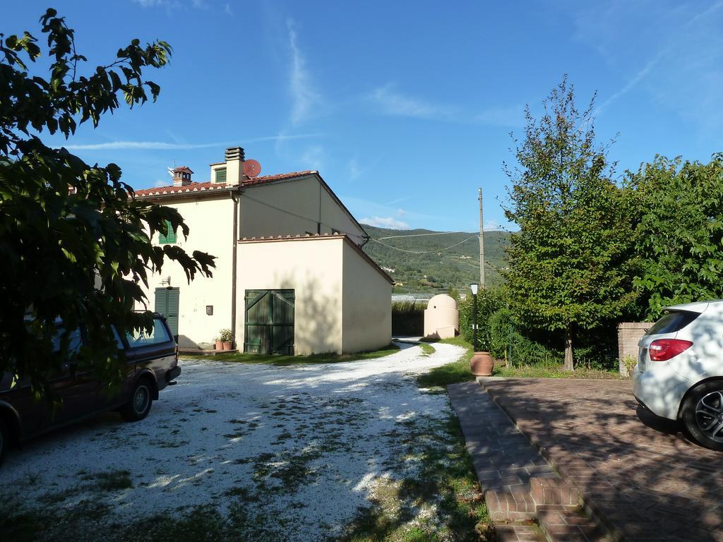 Gasthaus Al Vecchio Leccio Pistoia Exterior foto