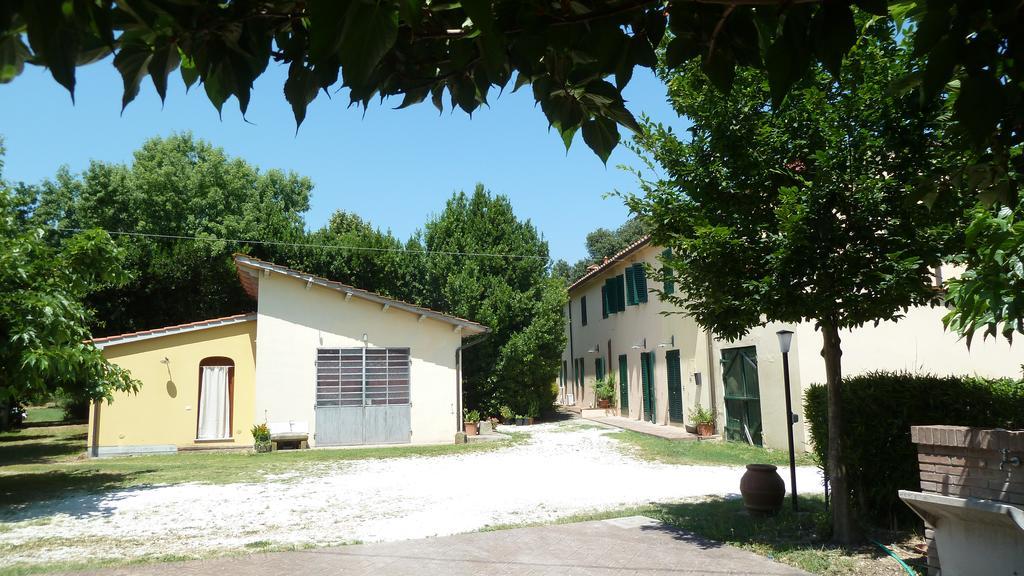 Gasthaus Al Vecchio Leccio Pistoia Exterior foto